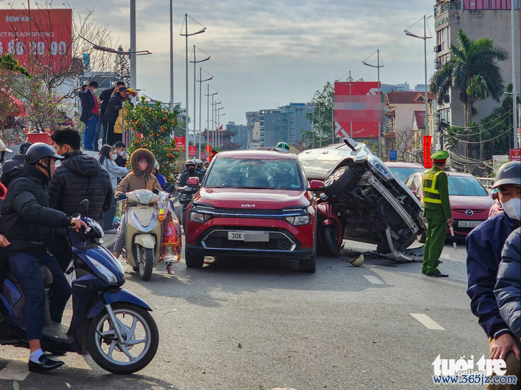 Ngày thứ 3 nghỉ Tết Nguyên đán, xử lý 7.541 trường hợp vi phạm giao thông, phạt gần 20 tỉ đồng - Ảnh 1.