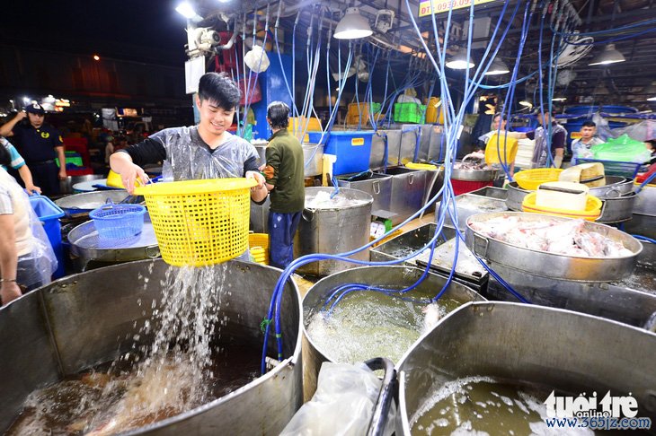 TP.HCM: Lượng thủy hải sản， rau củ về chợ tăng nhưng cần bám sát diễn biến giá - Ảnh 3.