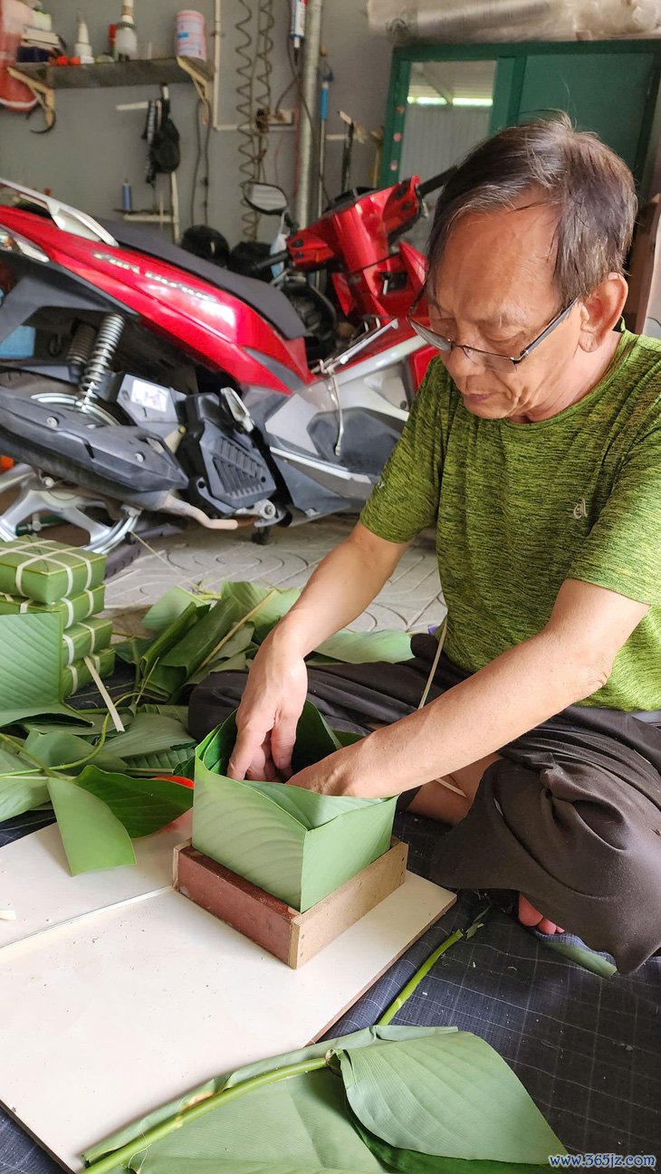 Người nước ngoài nói bánh chưng 'nặng bụng， mau ngán nhưng đượm tình cảm' - Ảnh 5.