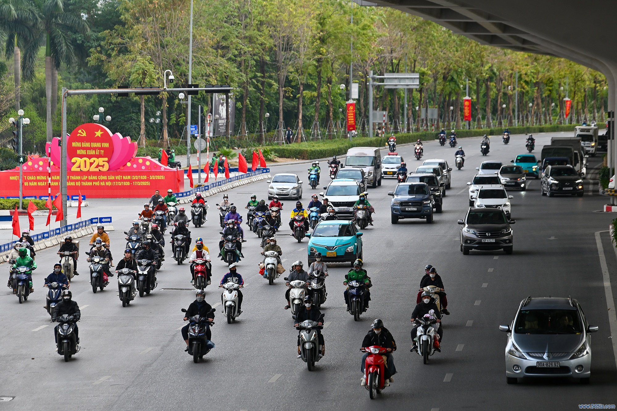 Giao thong dip nghi le anh 10